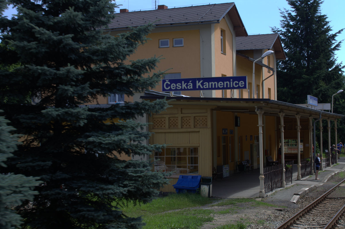 In Ceska Kamenice heißt es umsteigen, wenn man nach Kamenicky Senov fahren möchte.
02.07.2106 10:50 Uhr.