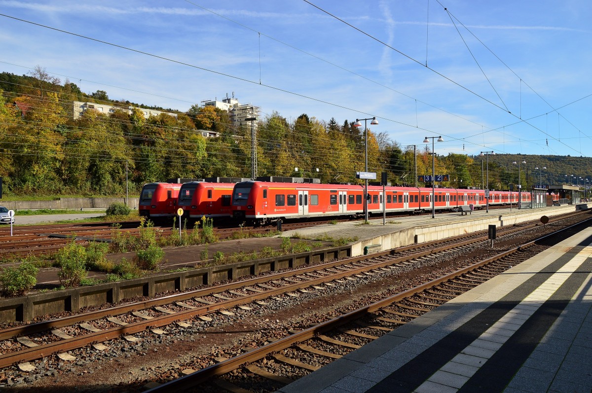 In drei Reihen stehen in Neckarelz Quitschis streikbedingt auf dem Abstellgleis.
Samstag den 13.10.2014