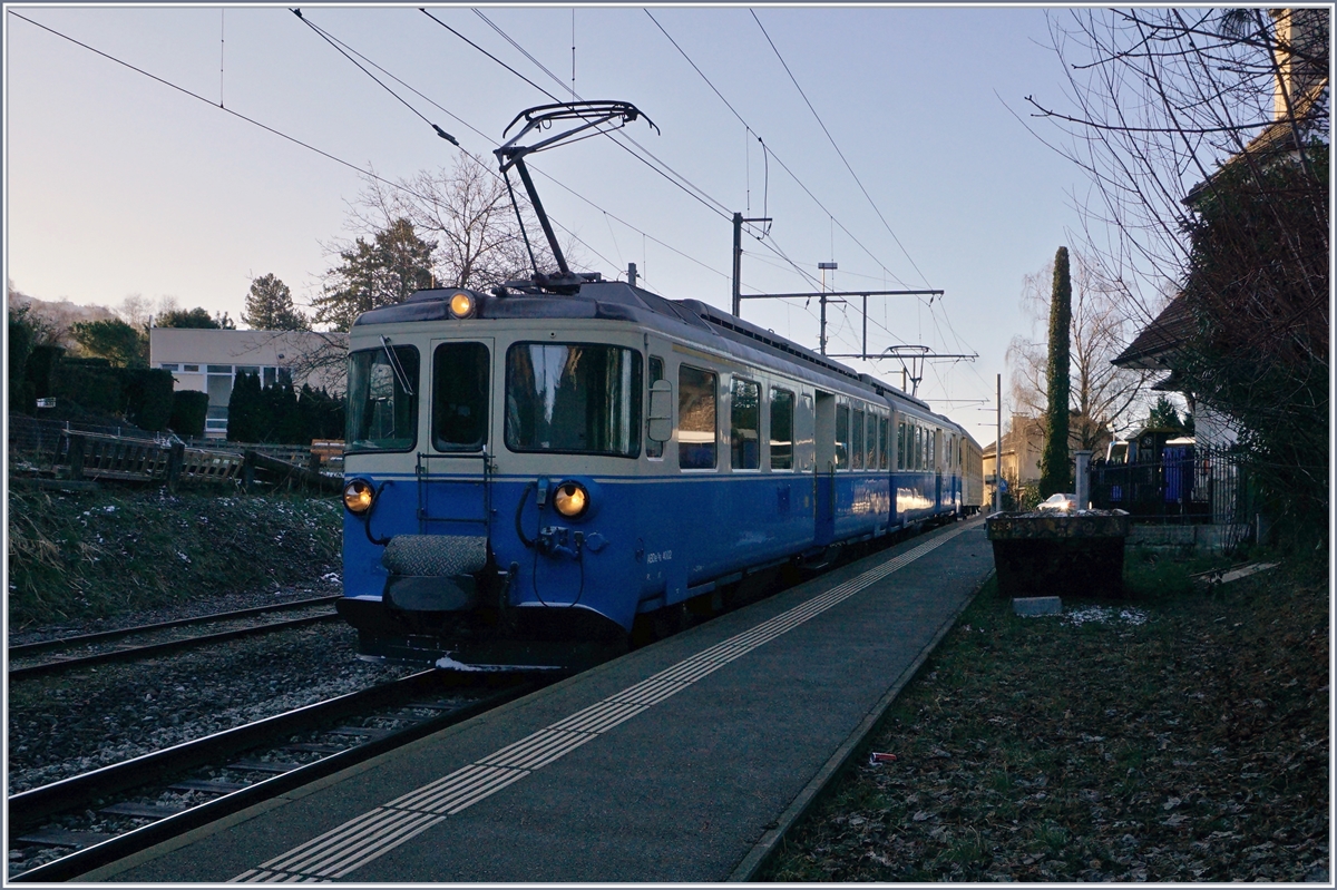 In Fontanivent auf den Gegenzug gewartet, wurde ich vom MOB ABDe 8/8 4002 VAUD überrascht, der mit einem AB als Regionalzuug 2209 von Zweisimmen nach Montreux eingesetzt war.
13. Feb. 2018