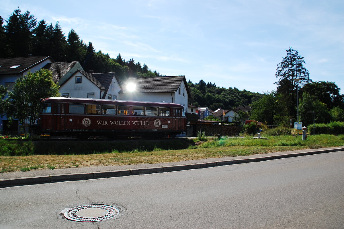 In Helmhof zwischen Haltepunkt und B Brckenstrae ist am Sonntag den 17.7.2022 gen Neckarbischofsheim Nord unterwegs. 