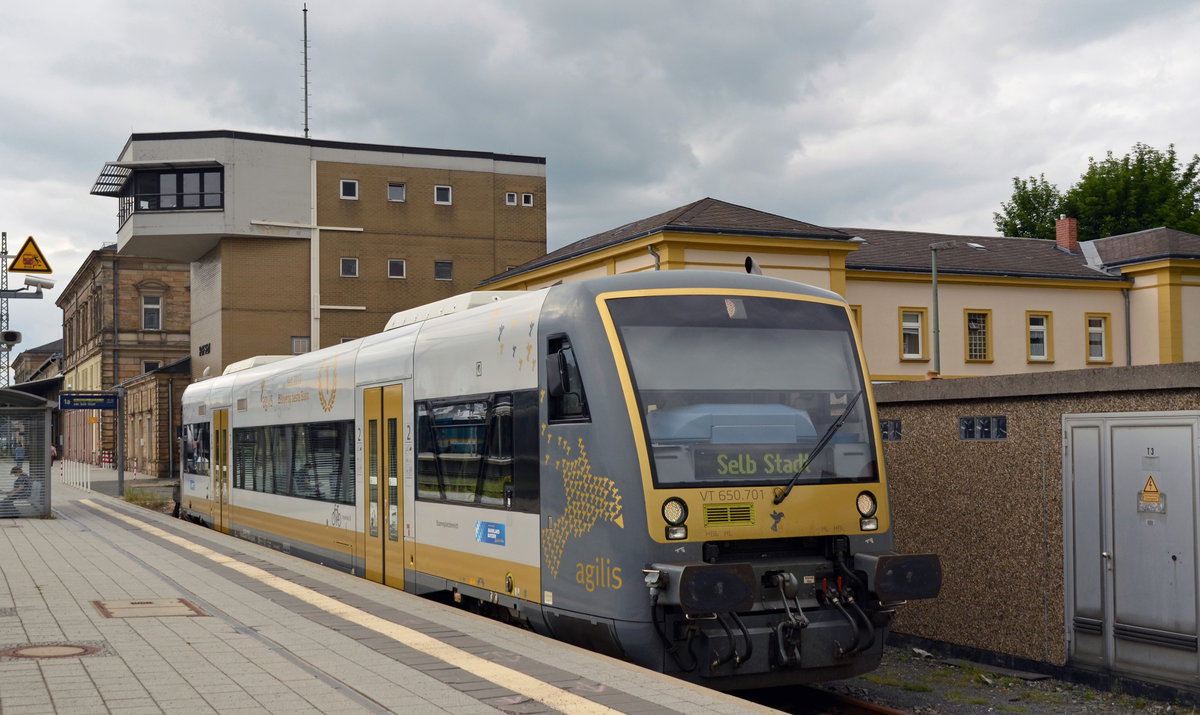 In Hof wartet 650 701 am 19.06.18 auf die Abfahrt nach Selb Stadt.