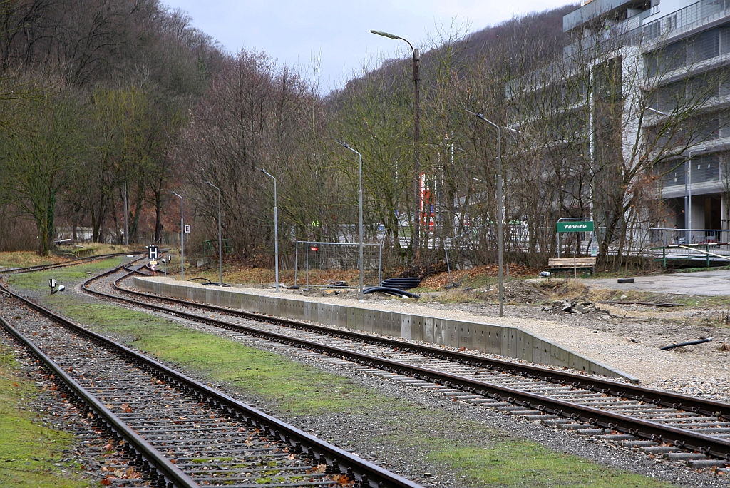 In der Ladestelle Waldmühle entsteht ein neuer Bahnsteig inklusive dessen Beleuchtung. Bild vom 04.Jänner 2020.