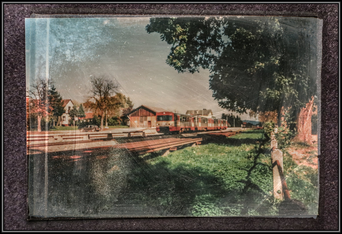 In meinem  Heimatbahnhof  bot sich seinerzeit schon so manche Fotogelegenheit. 

Bild vom Bild aus den späten 90igern