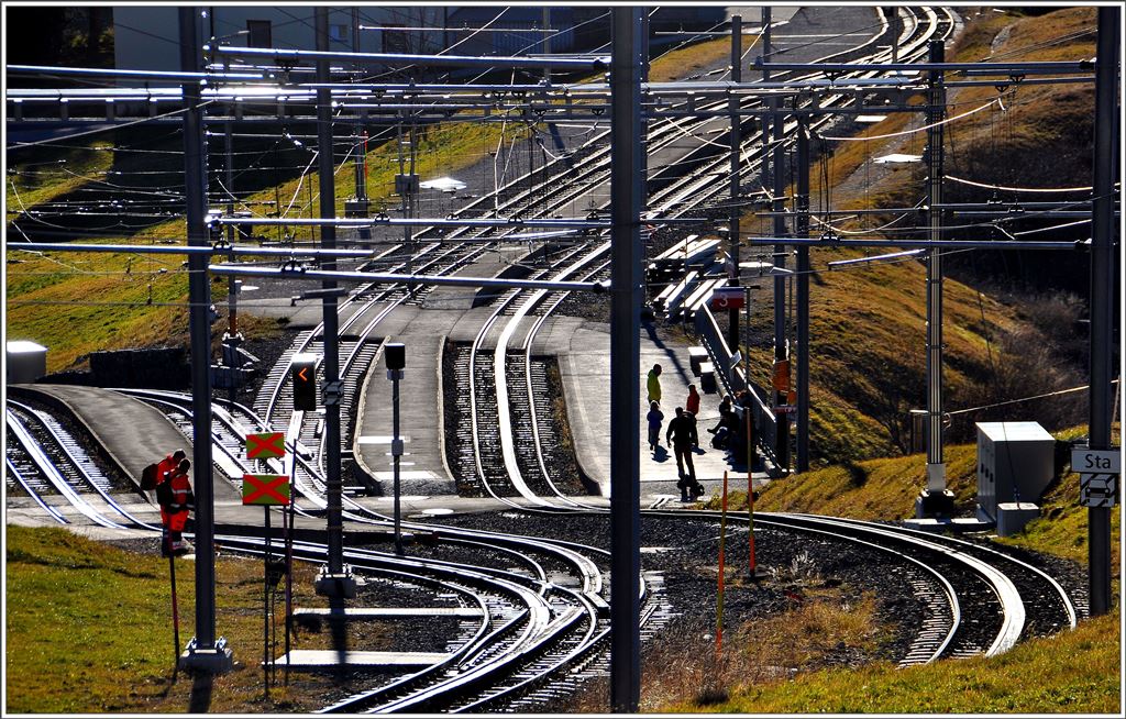 In Rigi Staffel teilen sich die Wege nach Arth-Goldau (links) und Vitznau (rechts) 18.11.2015