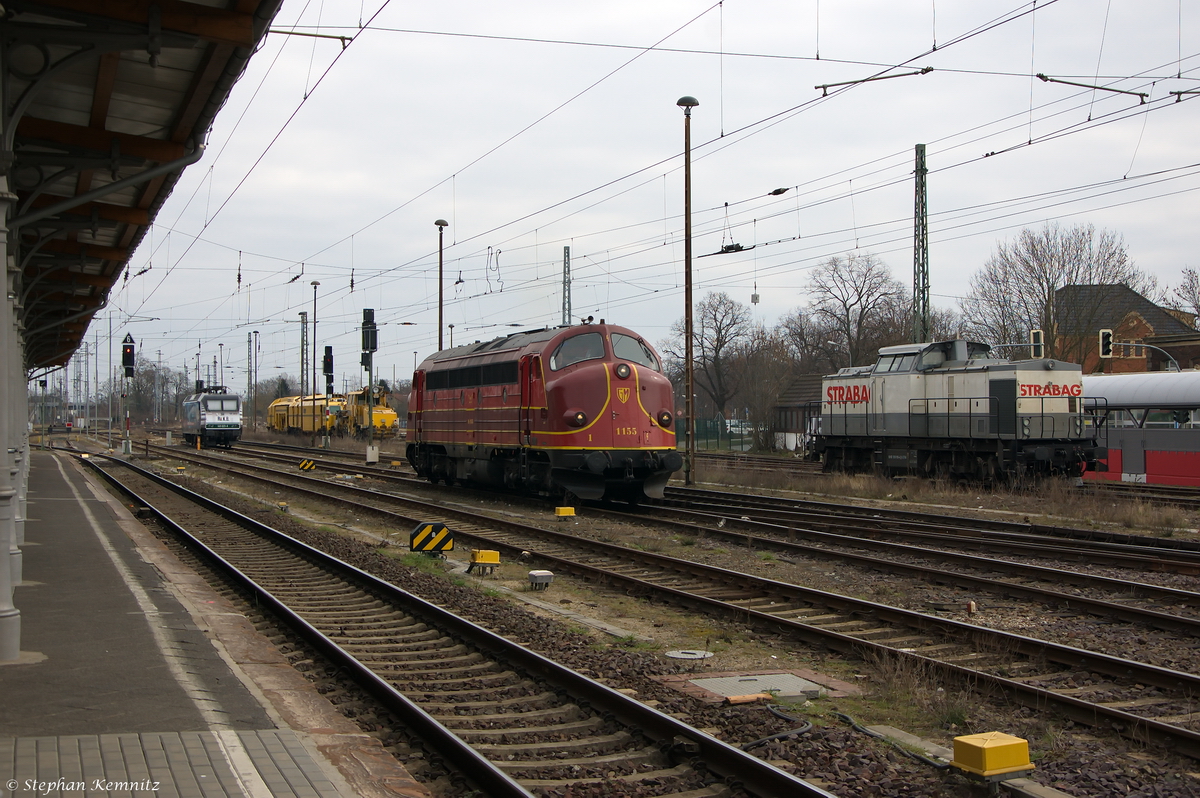 In Stendal trafen sich die My 1155 (227 010-6) Altmark-Rail, 203 166-4 STRABAG Rail GmbH und 140 023-6 PRESS (145 083-2). 13.03.2015