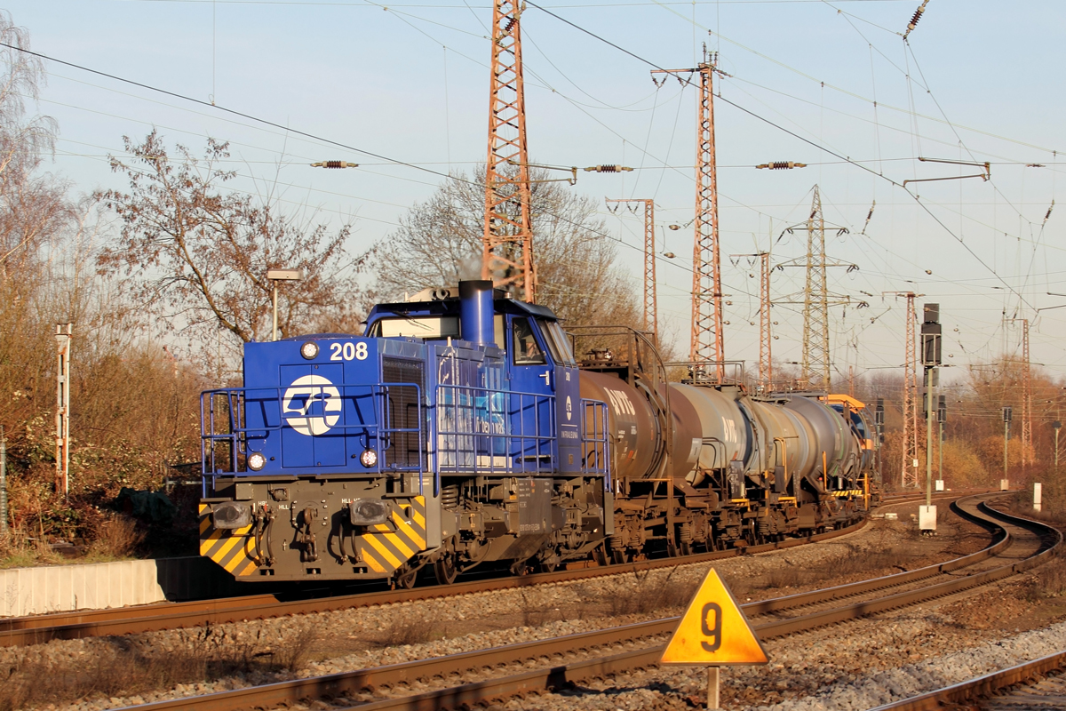 InfraLeuna 208 (275 011-5) in Recklinghausen-Ost 25.2.2019