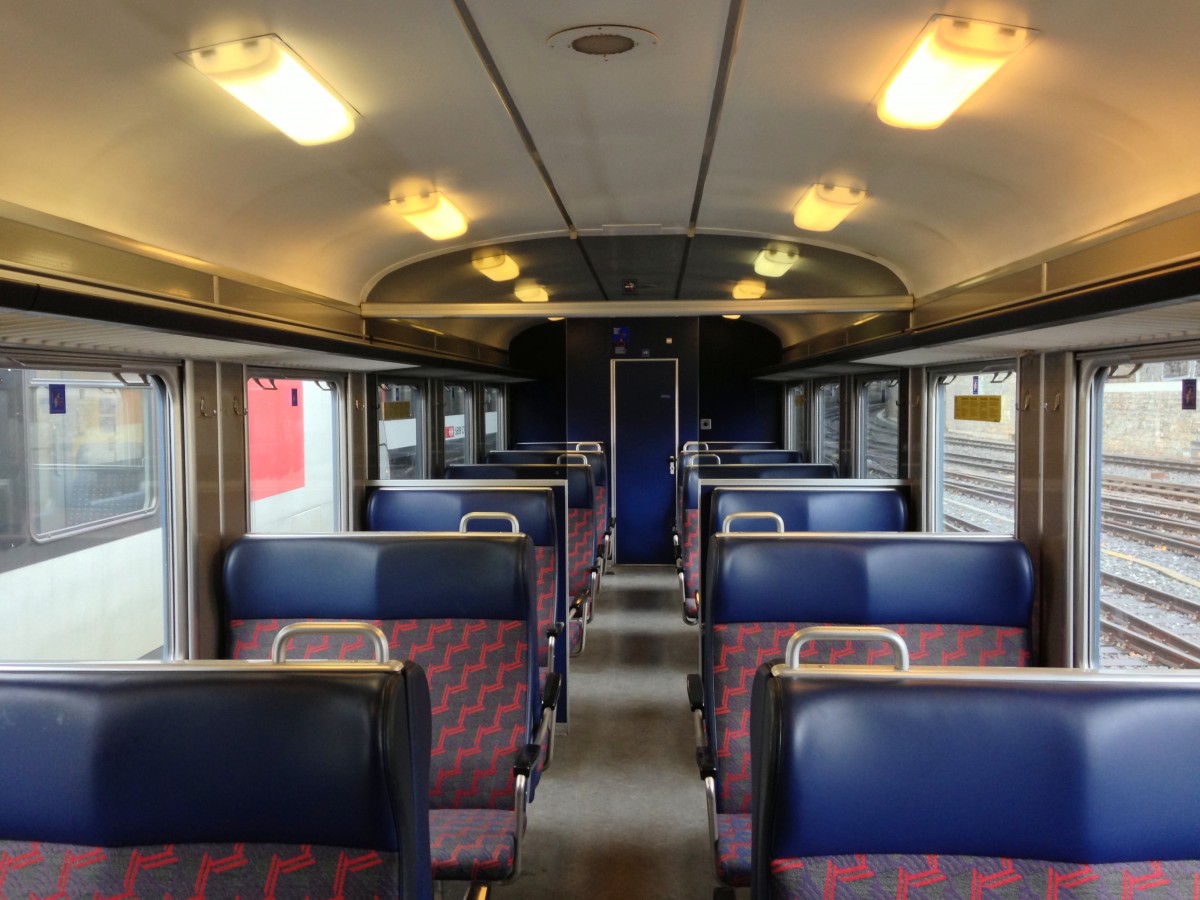 Innenansicht des BDt EWII 50 85 82-33 928-1, Bern, 02.01.2014.