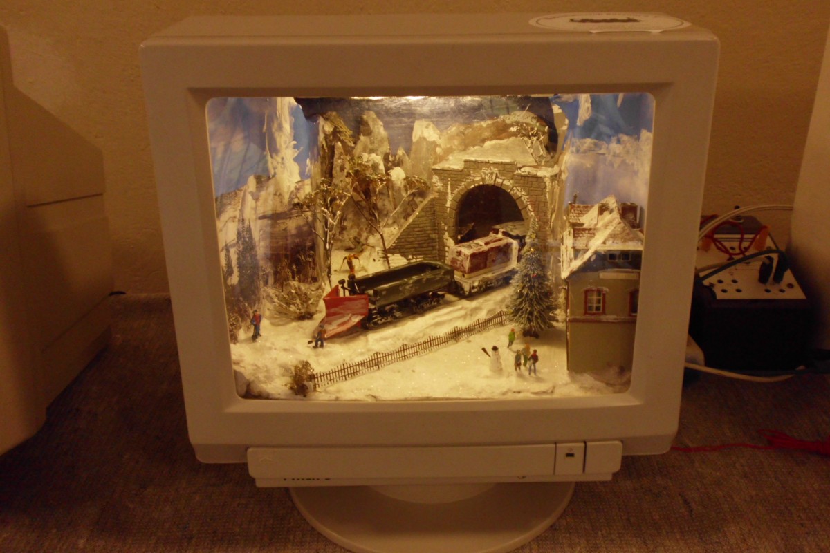 Interessantes Programm in einem ausrangierten Monitor konnte man,am 28.Dezember 2011,bei der Sassnitzer Modellbahnausstellung bestaunen.