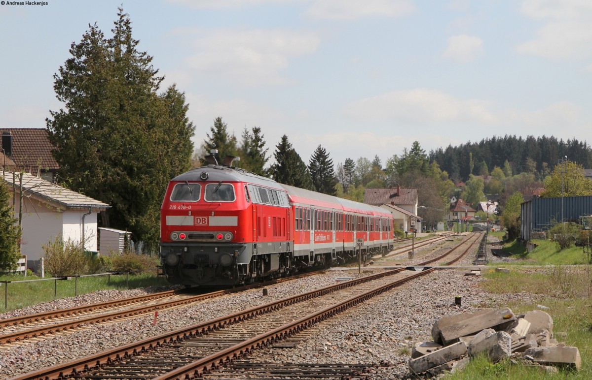 IRE 3215 (Neustadt(Schwarzw)-Ulm Hbf) mit Schublok 218 476-0 in Löffingen 4.5.14