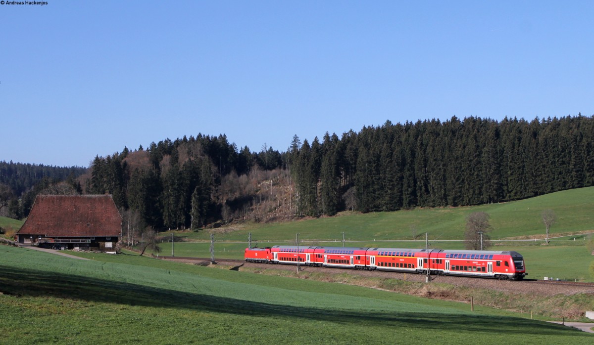 IRE 4710 (Konstanz-Karlsruhe Hbf) mit Schublok 146 231-6 bei Stockburg 23.4.15