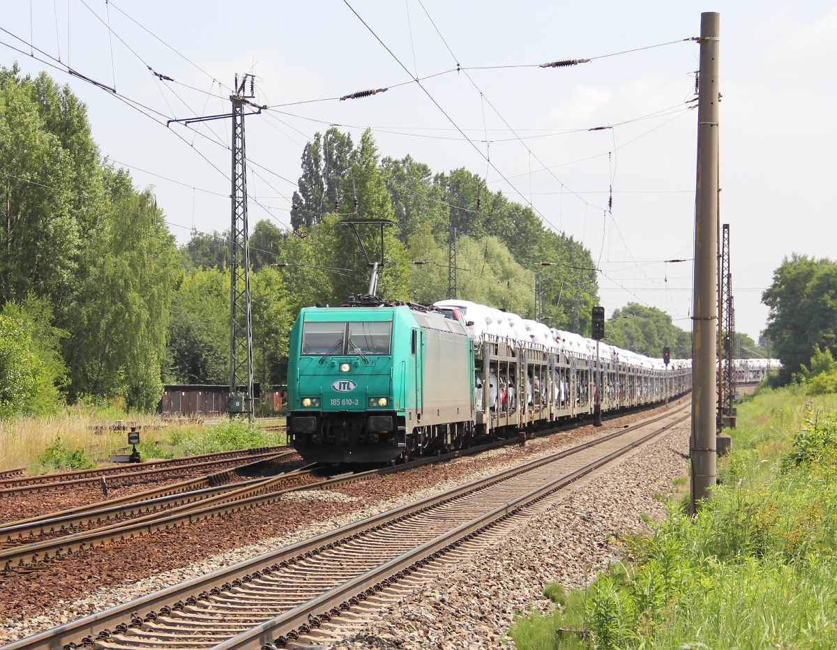 ITL 185 610-3 mit BLG-Autozug. Aufgenommen am 12.07.2013 in Leipzig-Thekla.