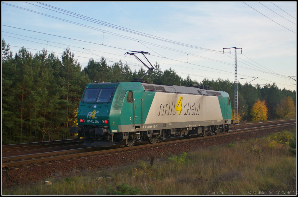 ITL 185-CL 006 / 185 506 solo am 22.10.2013 abends in der Berliner Wuhlheide unterwegs (NVR-Nummer 91 80 6185 506-3 D-ITL)