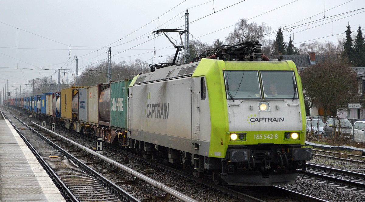 ITL - Eisenbahngesellschaft mbH, Dresden [D] mit  185 542-8  [NVR-Nummer: 91 80 6185 542-8 D-ITL] und Containerzug am 22.01.20 Berlin Hirschgarten.