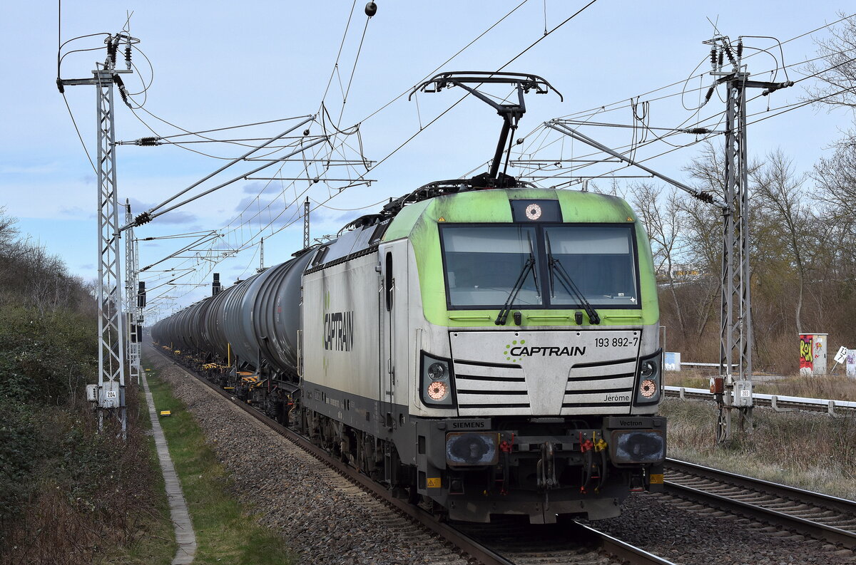ITL - Eisenbahngesellschaft mbH, Dresden [D] mit ihrer  193 892-7 , Name:  Jérôme  (NVR:  91 80 6193 892-7 D-ITL ) und einem einem Kesselwagenzug am 23.02.24 Durchfahrt Bahnhof Berlin Hohenschönhausen.