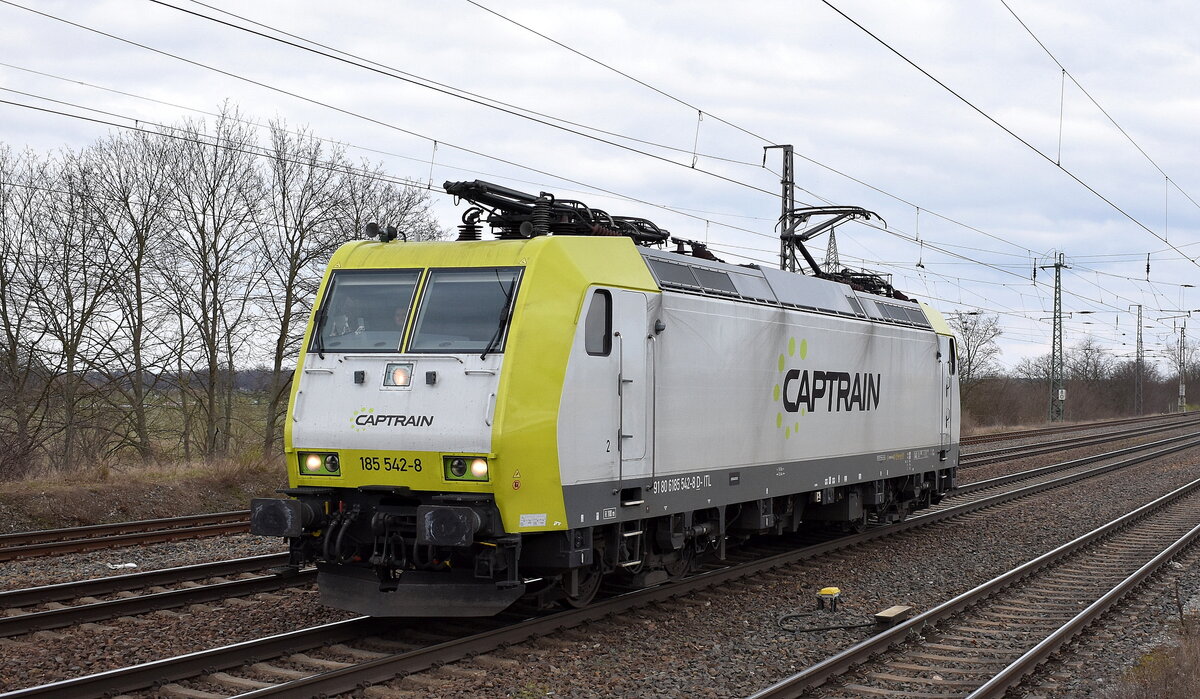 ITL - Eisenbahngesellschaft mbH, Dresden [D] mit ihrer  185 542-8  [NVR-Nummer: 91 80 6185 542-8 D-ITL] am 11.03.24 Höhe Bahnhof Saarmund.