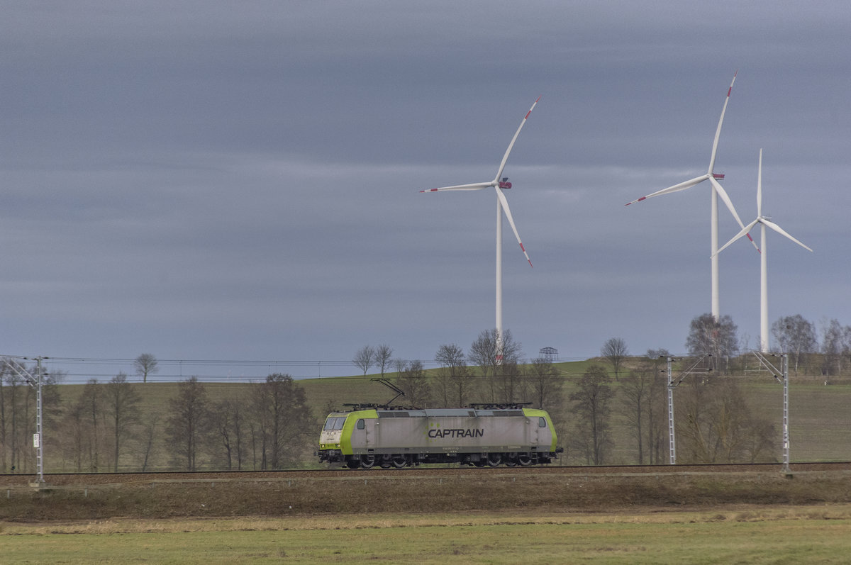 ITL Eisenbahngesellschaft mbH, Dresden [D] mit  185 517-0  Passow (Landkreis Uckermark) 20/01/2021