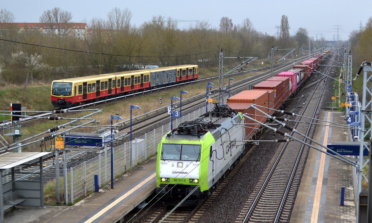 ITL Eisenbahngesellschaft mbH, Dresden [D] mit  185 517-0  [NVR-Nummer: 91 80 6185 517-0 D-ITL] und Containerzug am 01.04.21 Durchfahrt Bf. Berlin Hohenschönhausen.
