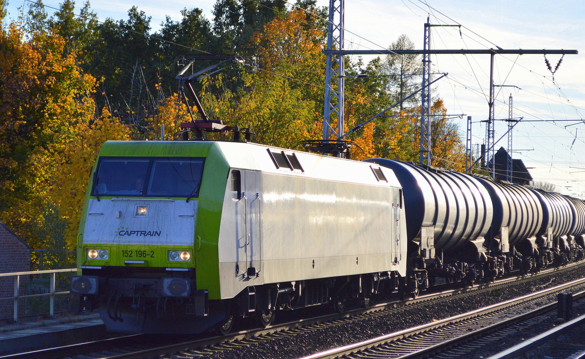ITL - Eisenbahngesellschaft mbH mit der Captrain   152 196-2  [NVR-Number: 91 80 6152 196-2 D-ITL] und Kesselwagenzug (leer) Richtung Stendel am 31.10.18 Berlin-Buch.