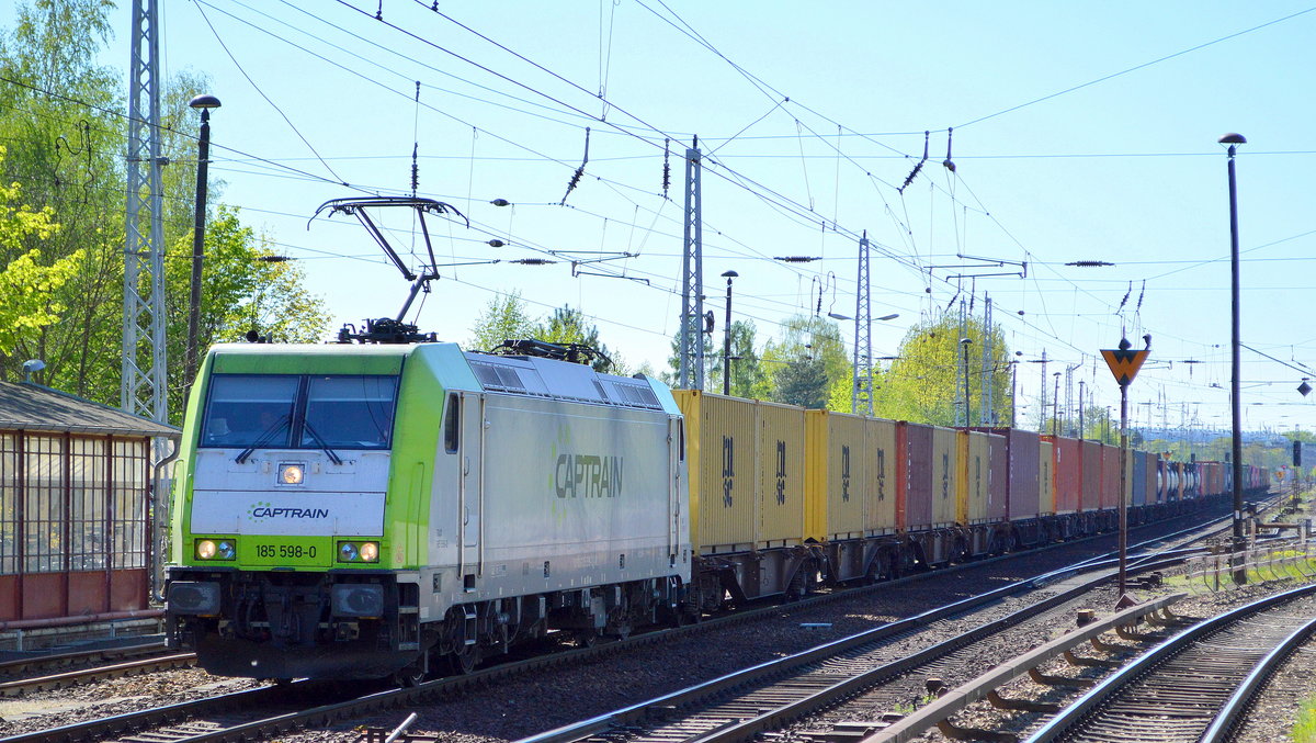 ITL - Eisenbahngesellschaft mbH mit  185 598-0  [NVR-Number: 91 80 6185 598-0 D-ITL] und Containerzug am 25.04.19 Richtung Frankfurt/Oder in Berlin-Hirschgarten.