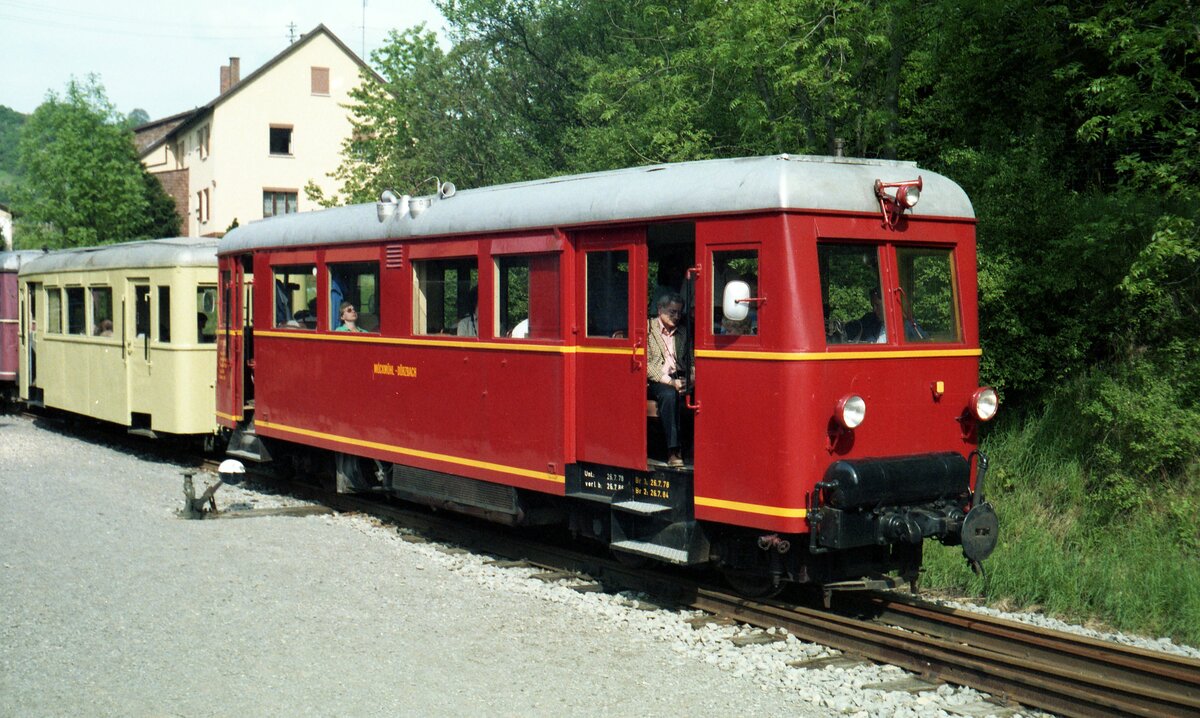 Jagsttalbahn__VT 300 mit Beiwagen im Bf Widdern.__17-05-1986