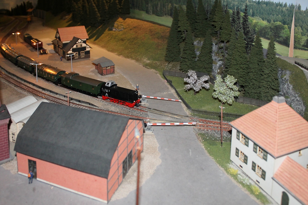 Jörg Schmidt  Joswood  

Internationale Modellbahnausstellung der IGM Kaarst, 23.02.2013