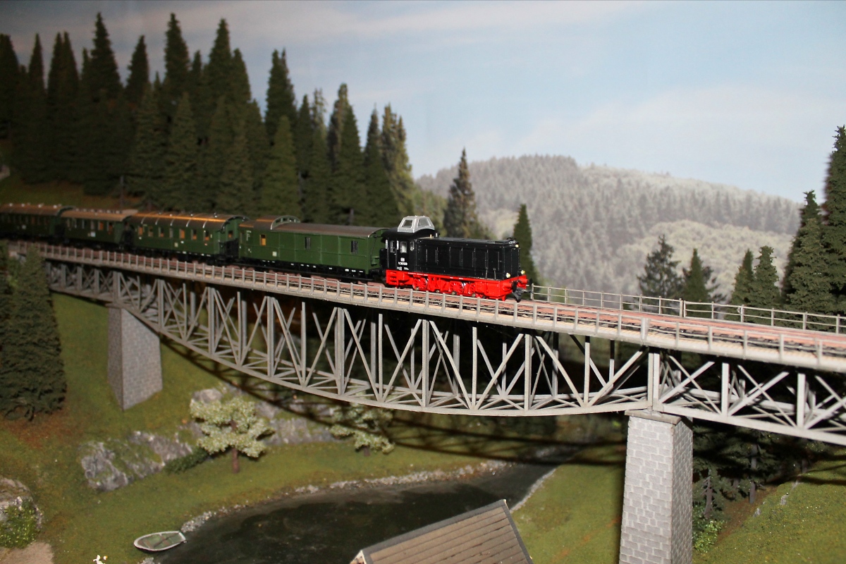 Jörg Schmidt  Joswood  

Internationale Modellbahnausstellung der IGM Kaarst, 23.02.2013