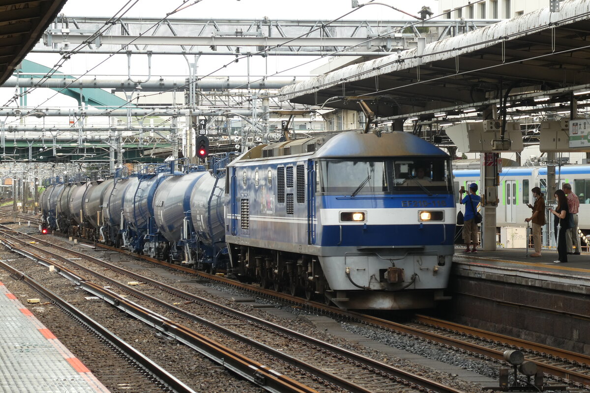 JR Freight E-Lok EF210-116 mit Benzin-güterzug, im 23.08.2021, Ōmiya Bf.