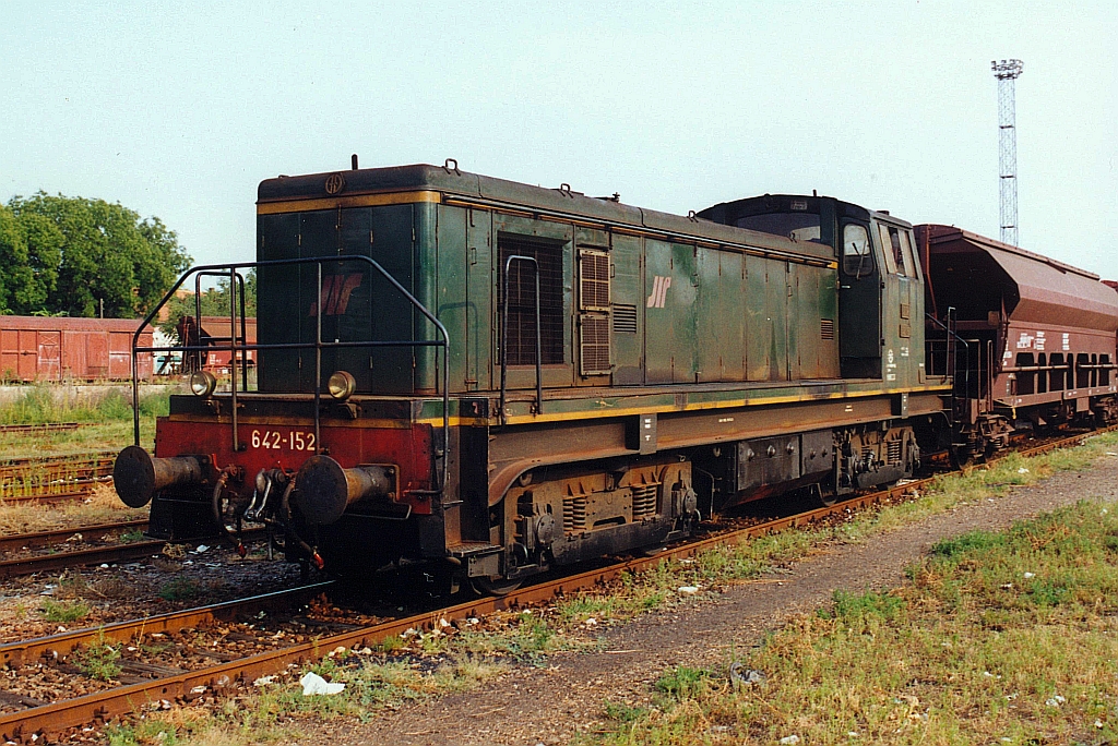 JSC 642-152 am 23.August 2001 in Subotica. (Fotoscan)