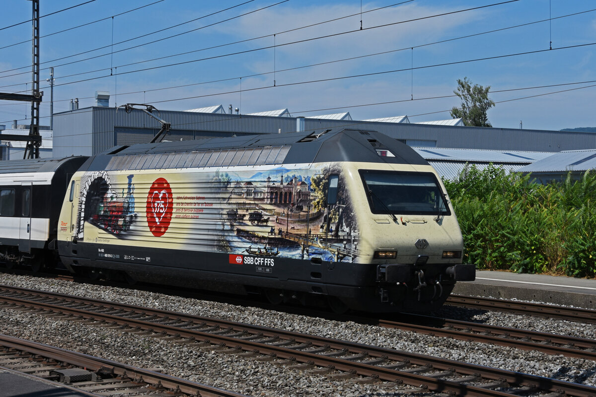 Jubi Lok Re 460 019-3  175 Jahre Schweizer Eisenbahnen  durchfährt den Bahnhof Rupperswil. Die Aufnahme stammt vom 25.07.2022.
