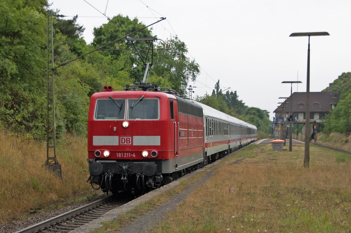 June 22nd 2015. 181 211  LORRAINE  leads the Mondays only IC 2308 from Frankfurt to Saarbrüchen through Darmstadt Süd.