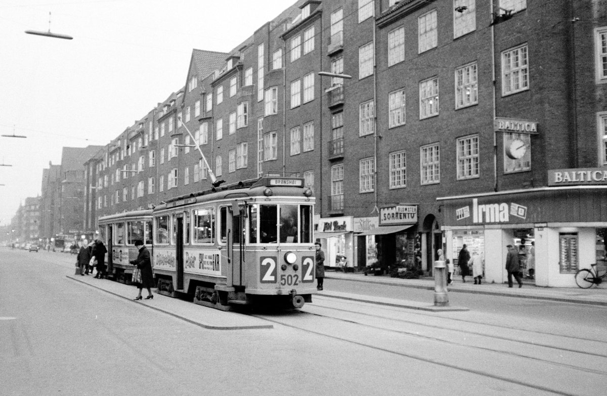 København / Kopenhagen Københavns Sporveje SL 2 (Tw 502 + Bw 15xx) København S, Amagerbro, Amagerbrogade / Markmandsgade / Ved Amagerport im Dezember 1968. - Scan eines S/W-Negativs. Film: Ilford HP4.