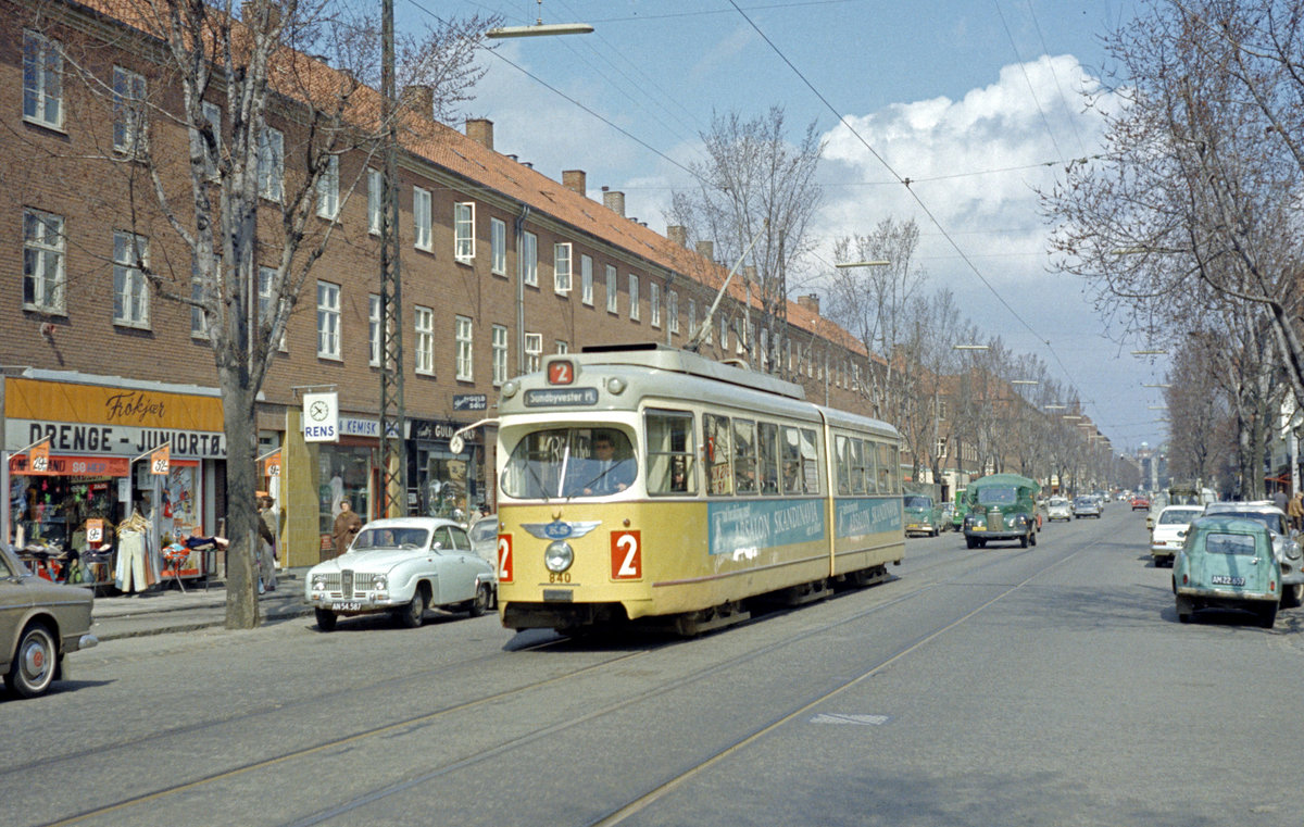 København / Kopenhagen Københavns Sporveje SL 2 (DÜWAG/Kiepe-GT6 840) København S, Sundbyvester, Amagerbrogade am 30. April 1969. - Scan eines Farbnegativs. Film: Kodak Kodacolor X.