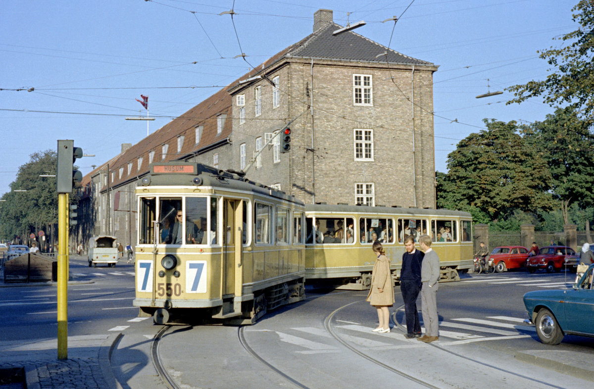 København / Kopenhagen Københavns Sporveje SL 7 (Tw 550 + Bw 15**) København K, Nørre Voldgade / Gothersgade am 17. September 1969. - Scan eines Farbnegativs. Film: Kodak Kodacolor X. 