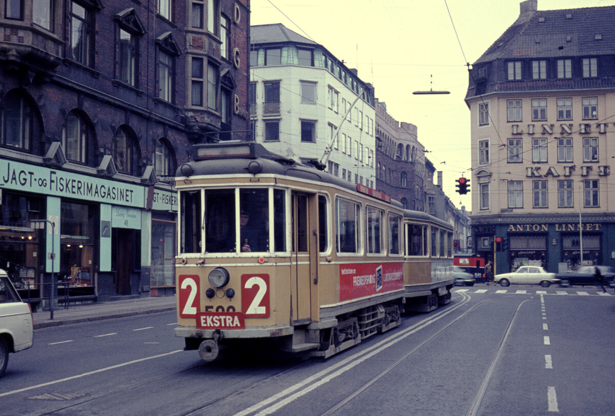 København / Kopenhagen Københavns Sporveje (KS) SL 2 (Großraumtriebwagen 509 als E-Wagen) København V, Studiestræde / H.C. Andersens Boulevard im März 1969. - Scan eines Diapositivs. Film: AGFA CT 18.