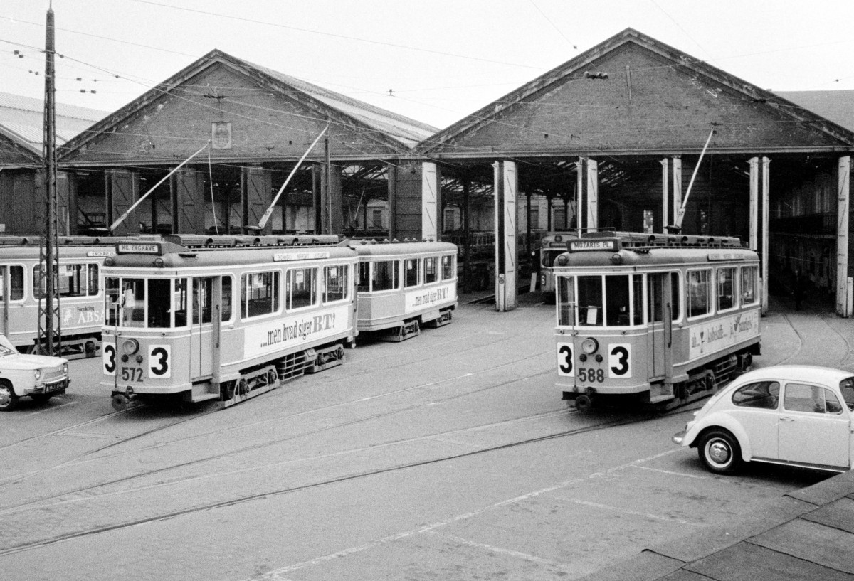 København / Kopenhagen Københavns Sporveje SL 3 (Tw 572 / Tw 588) Betriebshof Svanemøllen im Juli 1967. 