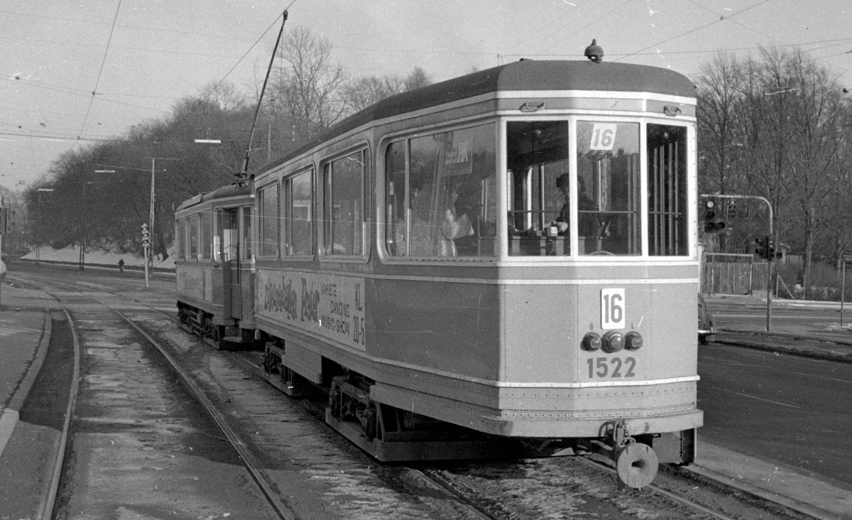 København / Kopenhagen Københavns Sporveje SL 16 (Bw 1522) Valby, Vigerslev Allé / Sjælør Boulevard im März 1968. - Scan von einem S/W-Negativ. Film: Sakura Film Konipan SS. Kamera: Konica EE-matic.