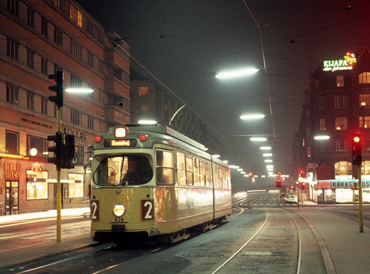 København / Kopenhagen KS SL 2 (DÜWAG-GT6 838) Christianshavns Torv im Oktober 1969.