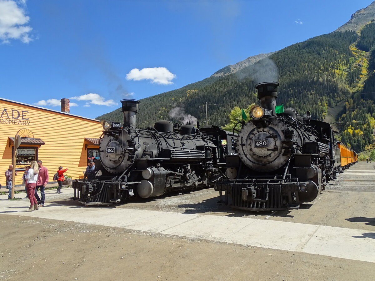 K36 #480 & 482 der Durango&Silverton Narrow Gauge Railroad am Endpunkt in Silverton Colorado am 18.9.2017