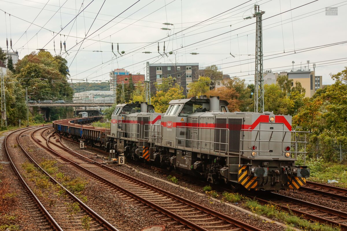 KAF Falkenhahn 271 022 & 271 006-9 in Wuppertal, September 2025.
