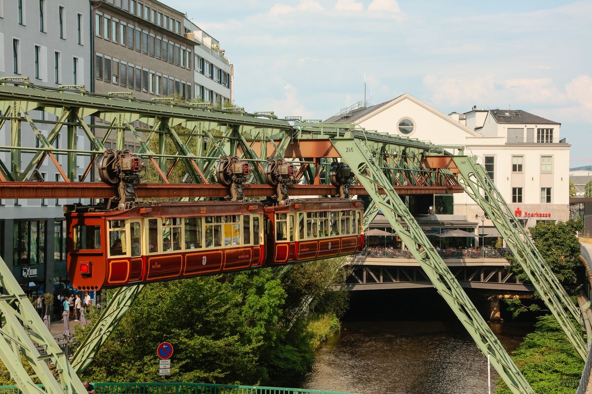 Kaiserwagen als Kaffeefahrt in Wuppertal, Juni 2026.