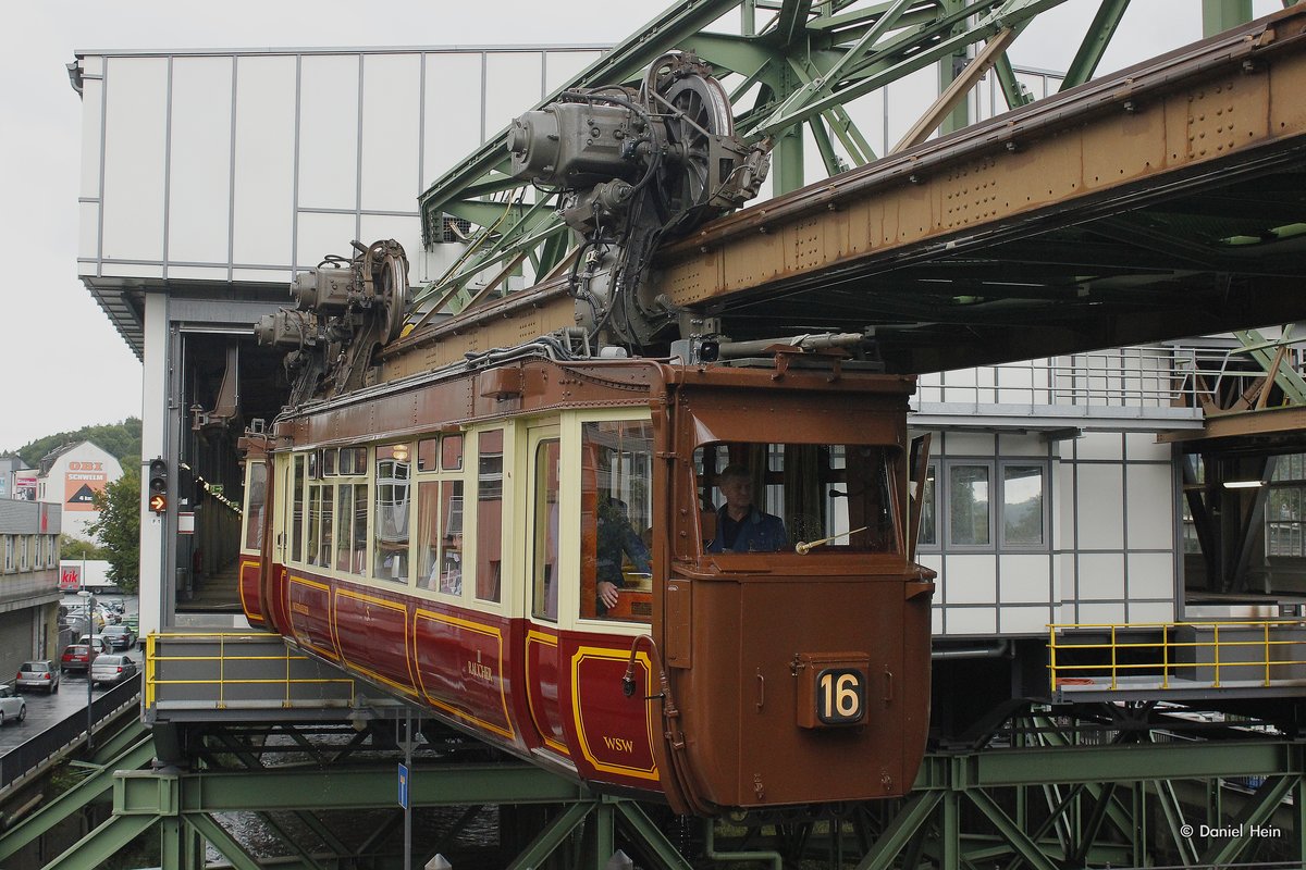 Kaiserwagen als Kaffeefahrt in Wuppertal Oberbarmen, September 2016.