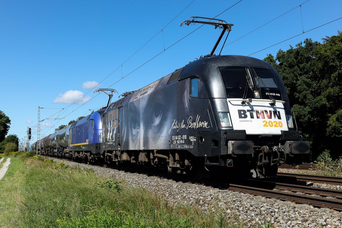 Kam recht unerwartet und solange noch das Maisfeld steht gibts leider keine Schüsse volle Breitseite an meinem Stammplatz bei Eglharting am 31.8.25 von der Beethoven Lok. Auf ein nächstes Mal hoffentlich bald.
