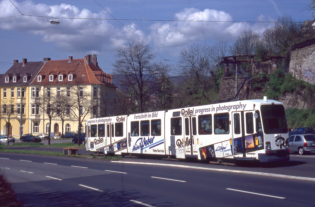 Kassel 420, Frankfurter Straße, 30.04.2001.