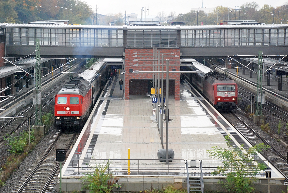 Kaum zu glauben: Die gleiche Stelle von der Brücke Swinemünder Straße aus am 27.10. 2008. 