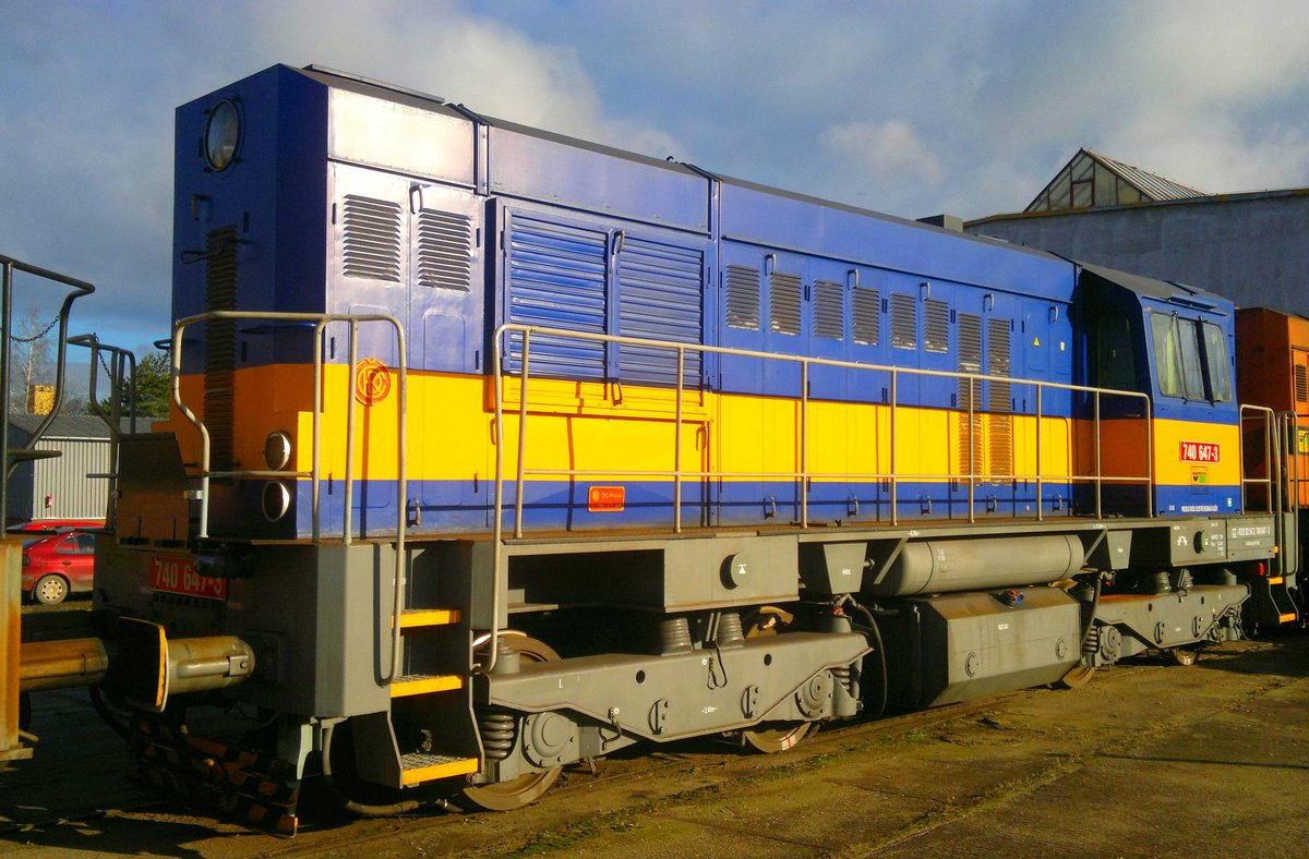 KDS 740 647-3 mit Motor CKD K6S 230DR (Baujahre 1978)am 28.11.2016 in Kladno Lok-Werkstatt KDS.