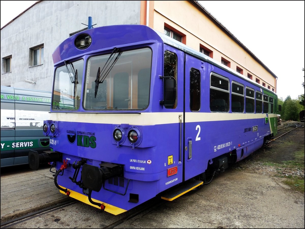 KDS 810 231-1 am 27.9.2018 in Kladno KDS.