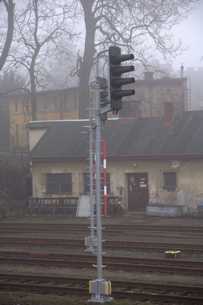 Kein Form - ,aber ein für Tschechien typisches Lichtsignal in Rumburk.
10.01.2014 13:58 Uhr.