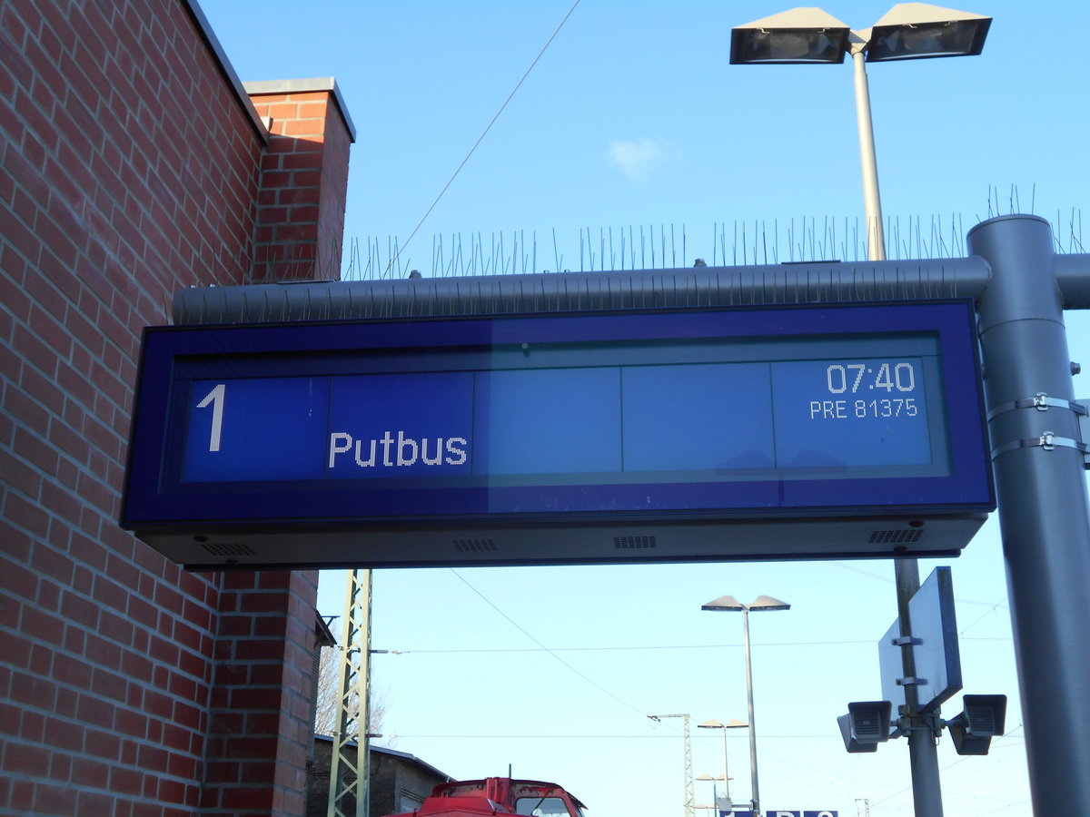 Kein Zwischenhalt von Bergen/Rügen bis Putbus.Angezeigt am 09.April 2019 in Bergen/Rügen.