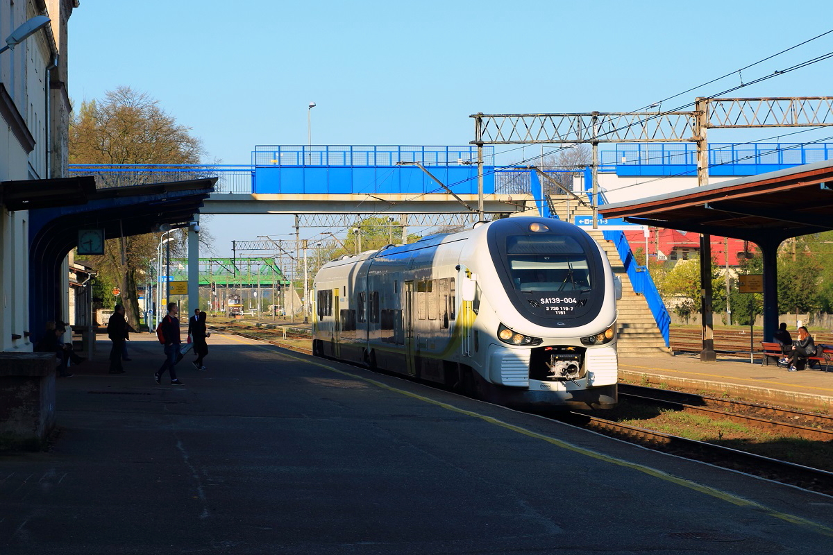 Keine Angst, der will nur fahren: SA 139-004 aus Gorzow/Wlkp. kommt am 03.05.2016 in Krzyz an