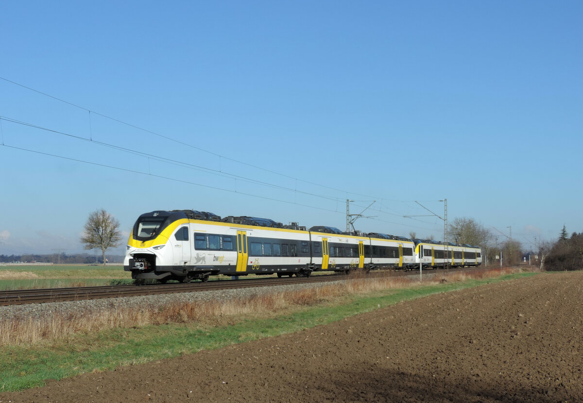Kenzingen - 26. Februar 2022 : 463 584 + 503 am RB 17113 von Offenburg nach Freiburg.